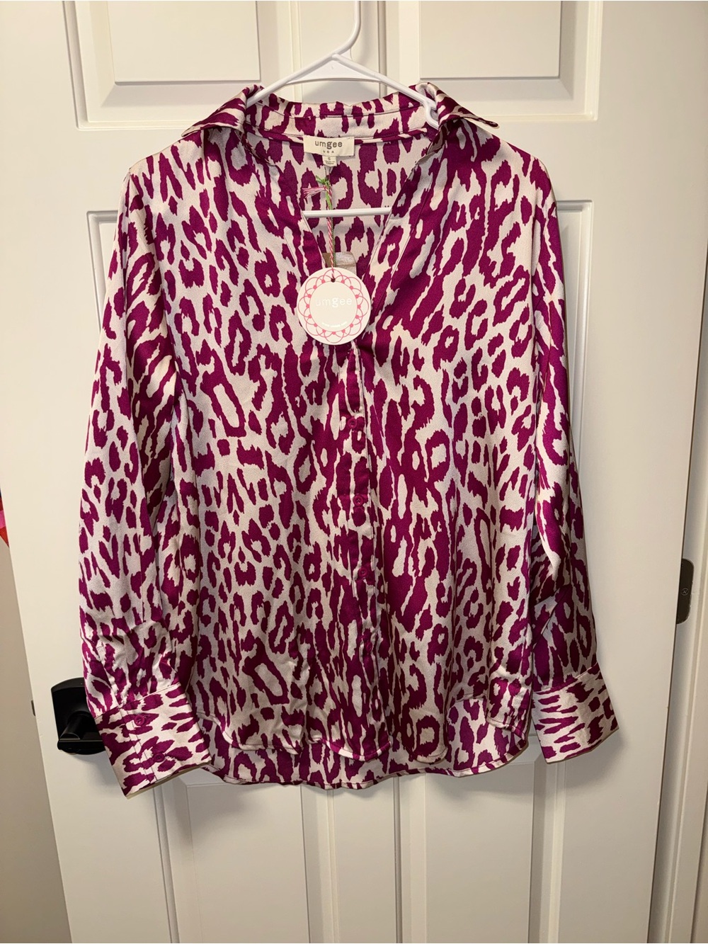umgee Women's Magenta Leopard Print Button-Up Shirt Small NWT